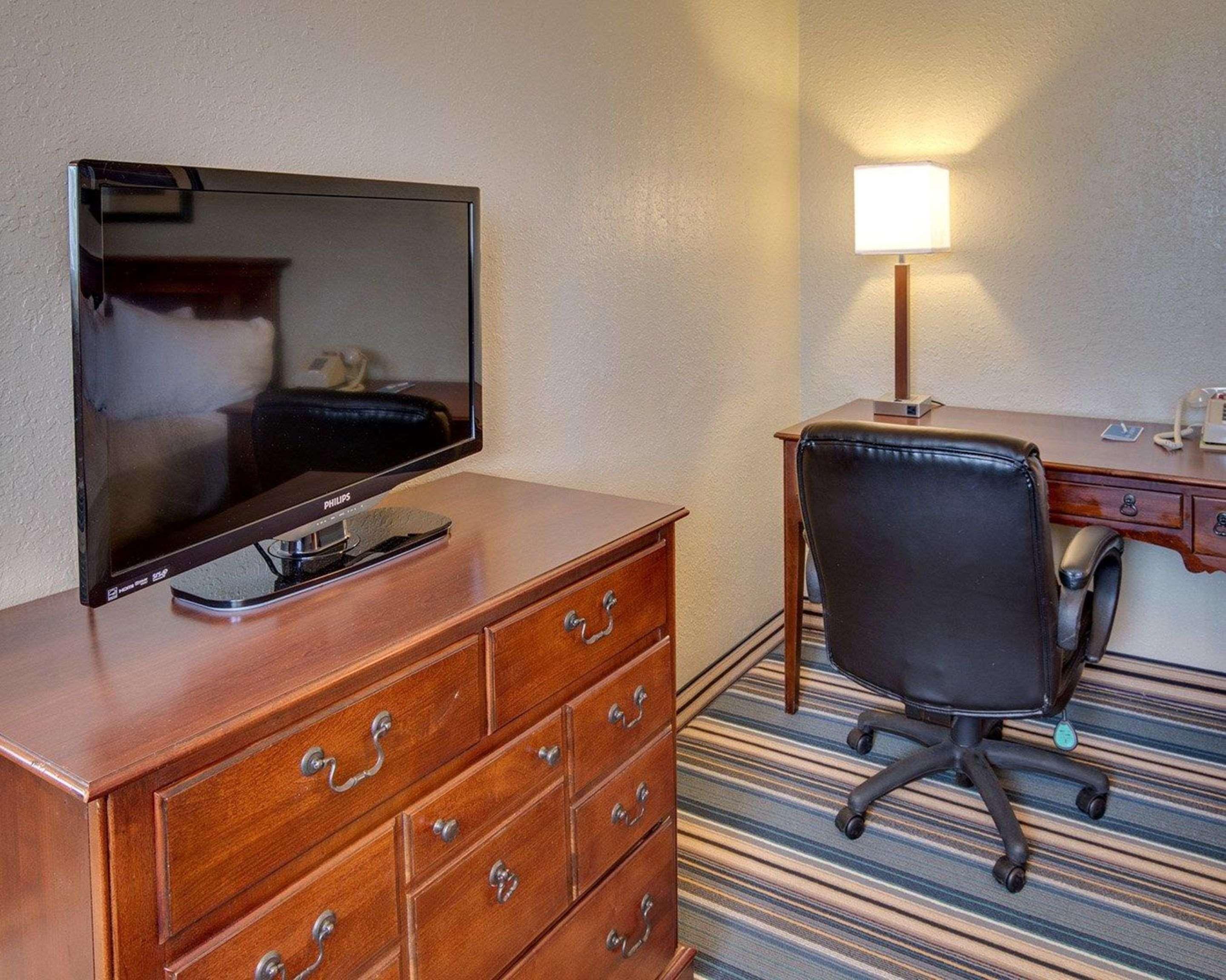Days By Wyndham Hotel